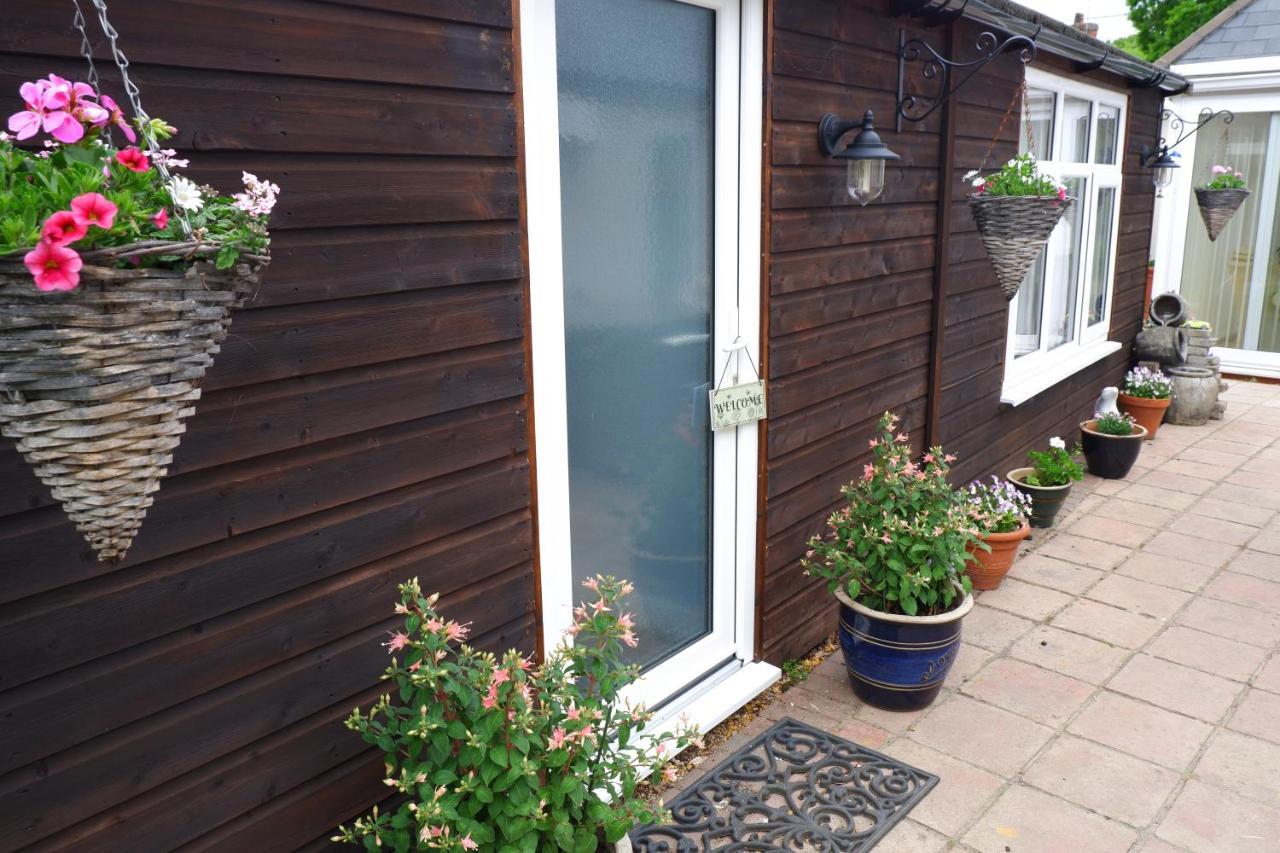 The Garden Suite Holt Holt  Exterior foto