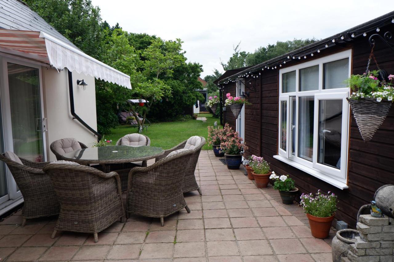 The Garden Suite Holt Holt  Exterior foto