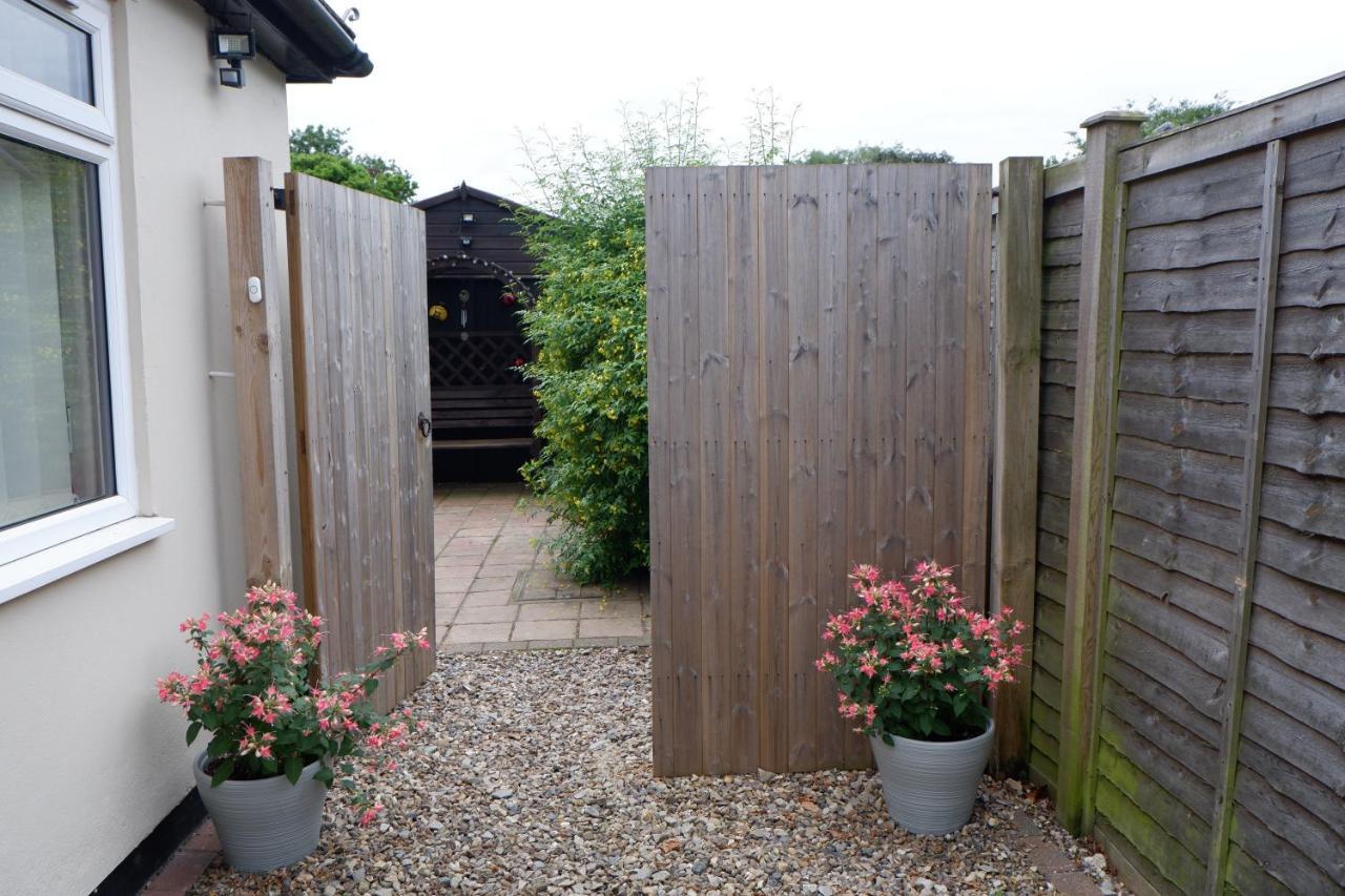 The Garden Suite Holt Holt  Exterior foto